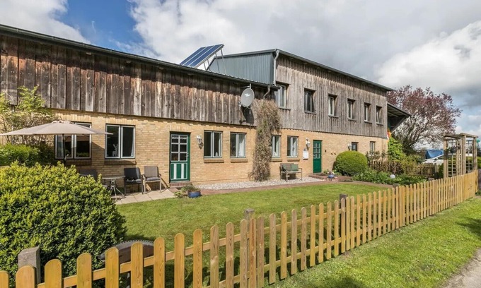 Hollingstedt Apartment | Großzügige Ferienwohnung Zwischen Nord- und Ostsee Hunde Willkommen!