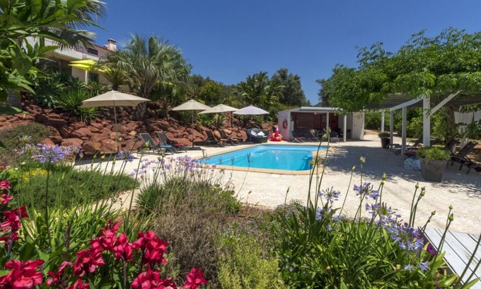 Silves Apartment | Grondvloer Appartement Midden in een Tropische Tuin