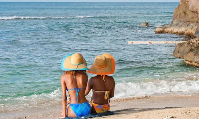Morne Rouge Resort | Grooms Beach Villa & Resort