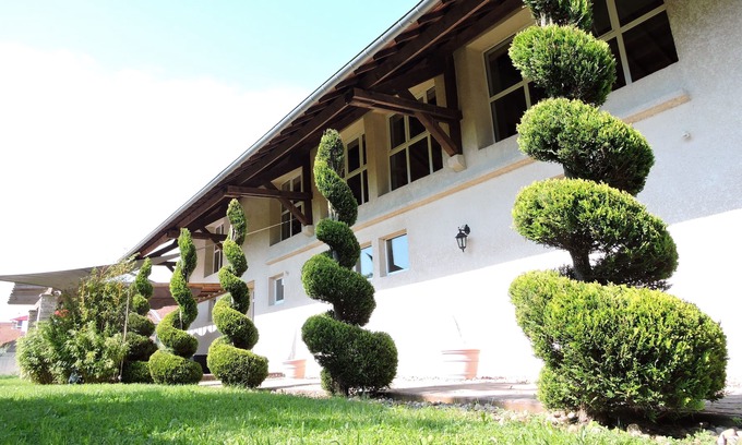 Longeville-les-Metz Cottage | GROUND FLOOR APARTMENT WITH TERRACE AND GARDEN NEAR METZ