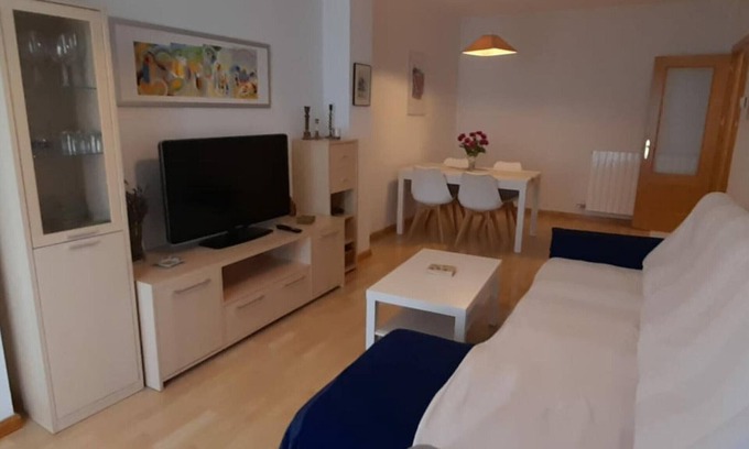 Jaca Apartment | Ground Floor Family Apartment with Pools and Parking in Jaca