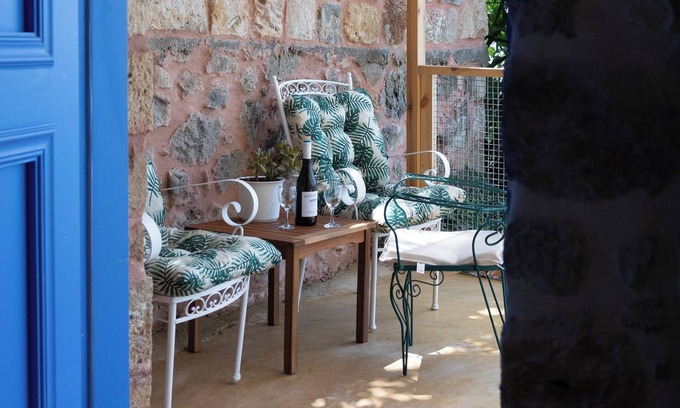 Paralia Vergas House | Ground floor seaside retreat Apartment in Almyros, Kalamata