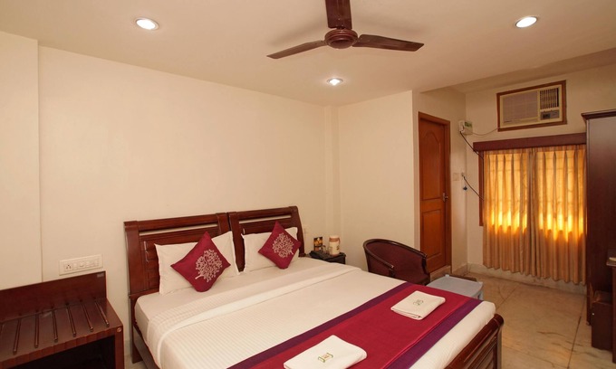Royapettah House | Group acco in the heart of Chennai (8 bed & bath -16 guests).