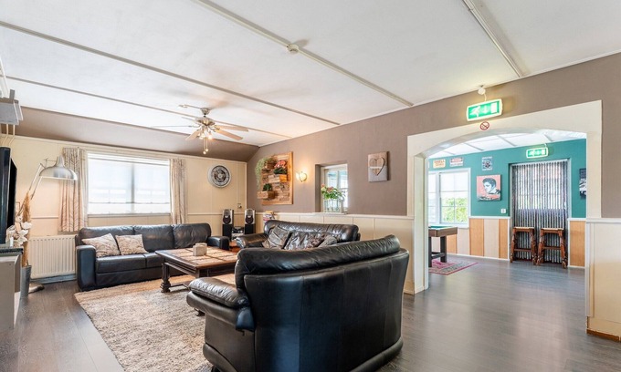 Giethoorn Other | Group Home in Giethoorn with Waterside Terrace