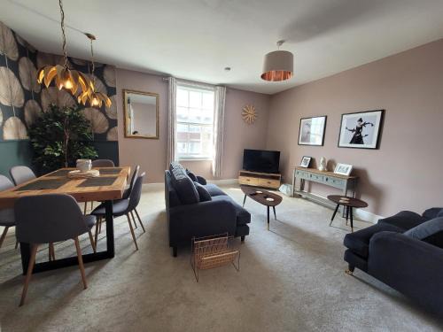 Leamington Spa Apartment | Grove Place - 2 Bedroom apartment Leamington Spa