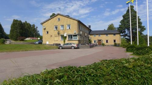 Grums Hotel | Grums Old House