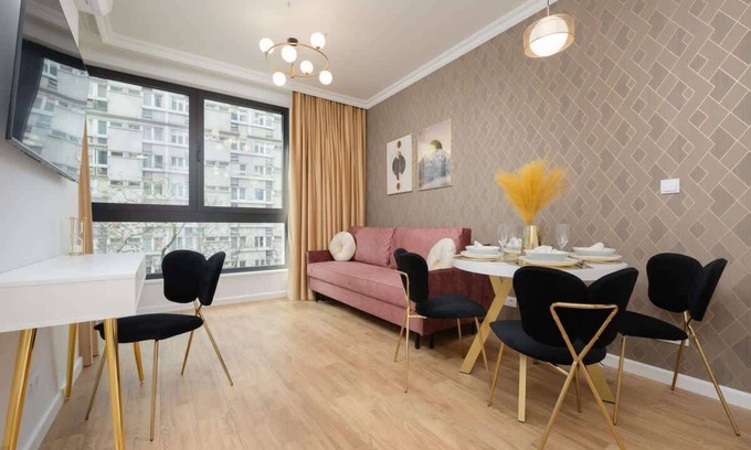 Mirow Apartment | Grzybowska 37 | Prestigious Apartment | Parking