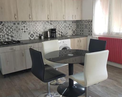 Guermeur Apartment | Guern ,maison à la campagne