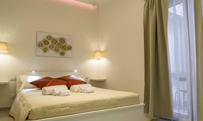 Villagonia House | Guest Home RoSe - Comfort room