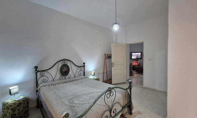 Tozeur Apartment | Guest house Dar Traki Tozeur tourist area with swimming pool and breakfast included.