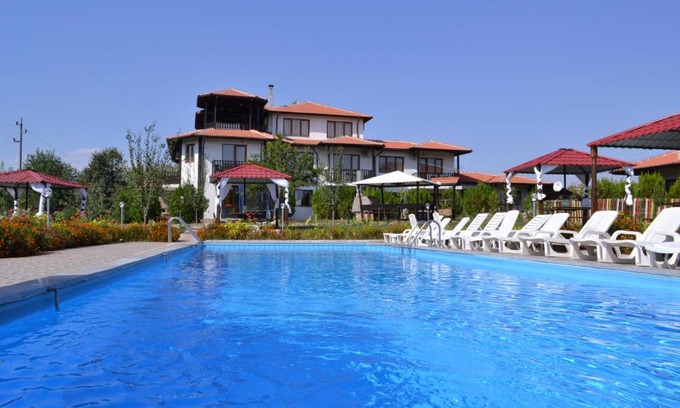 Petrevene House | Guest House Misha