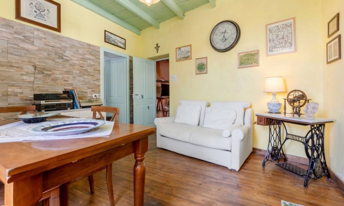 Laconi Apartment | GuestHost - La Meridiana
