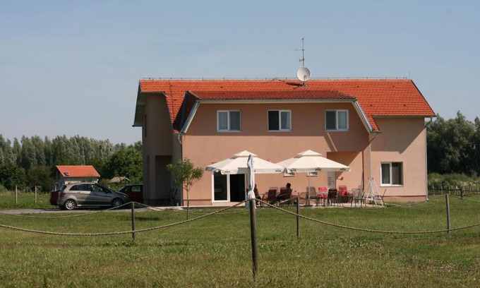 Bilje House | Guesthouse Capistro