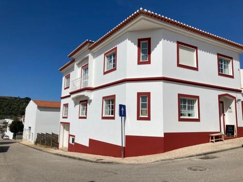 Igreja Nova House | Guesthouse Releash Aljezur
