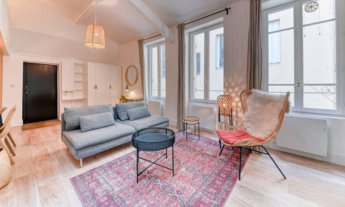 Voltaire - Saint Amour Apartment | GuestReady - A retreat of harmony and delight