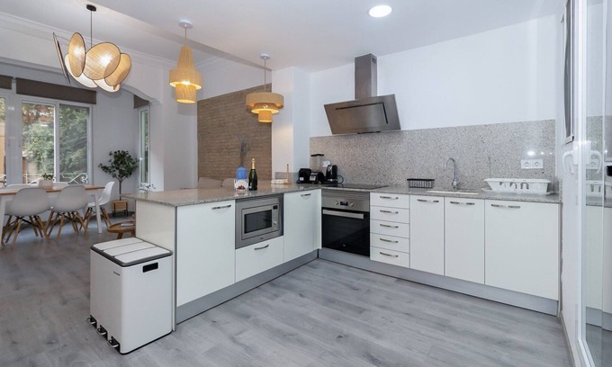 El Cabanyal Apartment | GuestReady - El Cabanyal Hidden Oasis