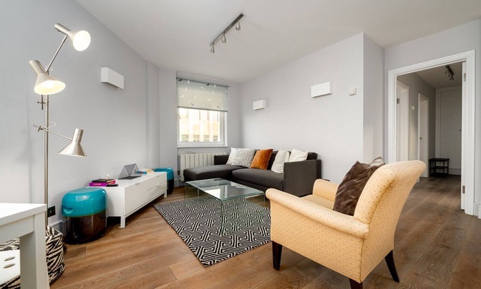 Campden Apartment | GuestReady - Kensington Living