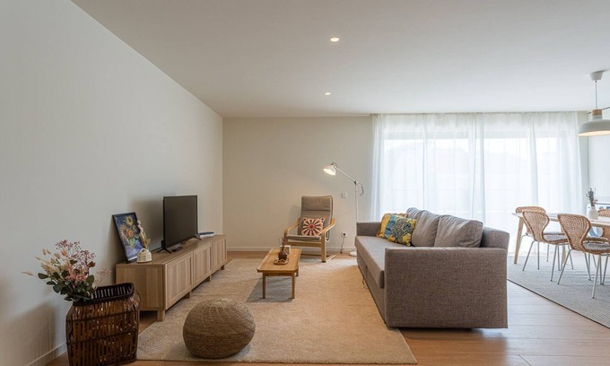 Vila do Conde Apartment | GuestReady - Modern Comforts Near Santa Clara
