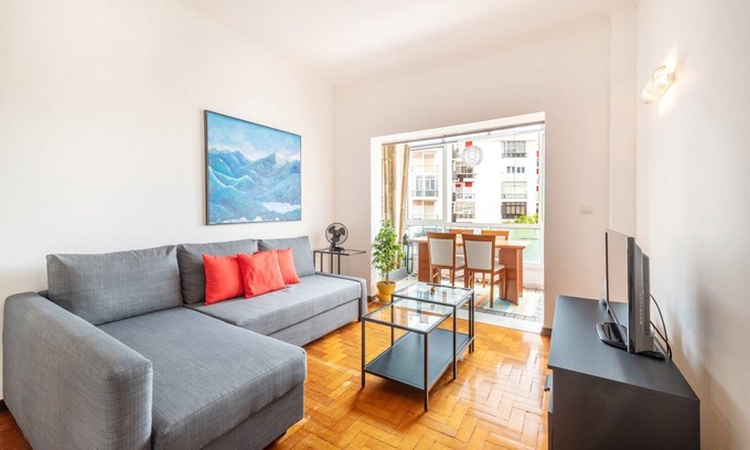 Estoril Apartment | GuestReady - Peaceful 1 Bedroom Abode in Estoril