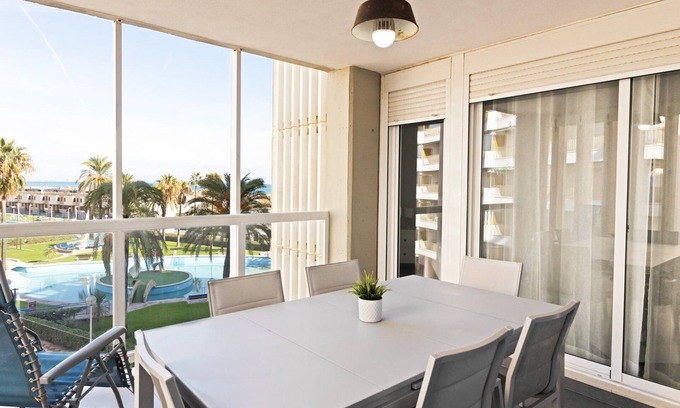 Puig Apartment | GuestReady - Playa del Puig Home