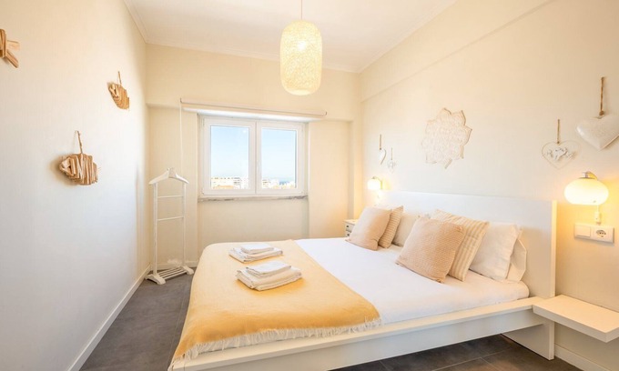 Costa de Caparica Apartment | GuestReady - Seaview in Costa da Caparica