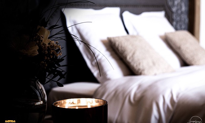 Hermival-les-Vaux Bed & Breakfast | Guillaume's room at Château d'Hermival