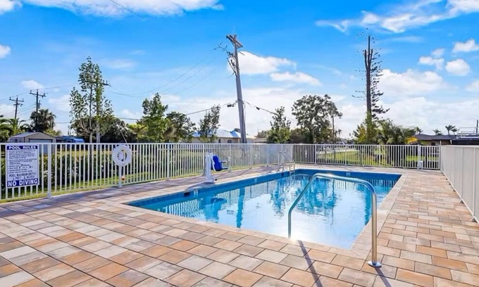 Yacht Club Condo | Gulf Access with Boat Slip, Heated Saltwater Pool, Dog-Friendly - Bacino Vista #302 - Roelens