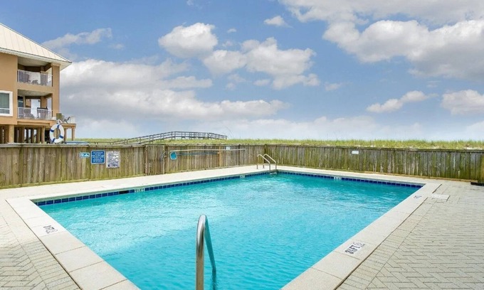 Navarre Beach Condo | Gulf Front Condo w/Pool. 2 chairs & umbrella set-up included.Gorgeous views!
