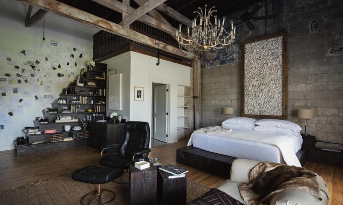Florence Hotel | GunRunner Boutique Hotel