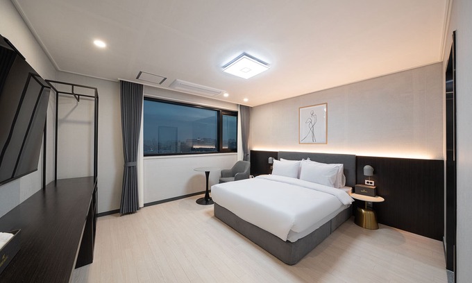 Gunsan Bed & Breakfast | Gunsan Hound Hotel