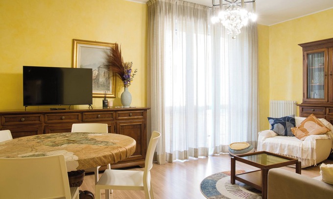 Mandello del Lario Apartment | Guzzi Lovers: La vacanza perfetta a Mandello