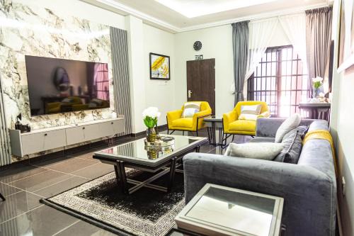 Kumasi Apartment | Gyamfuaa Court Apartments