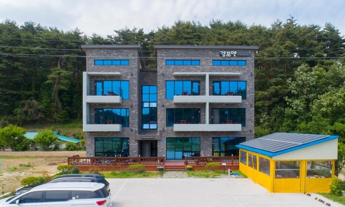 Gangneung House | Gyeongpoen Pension