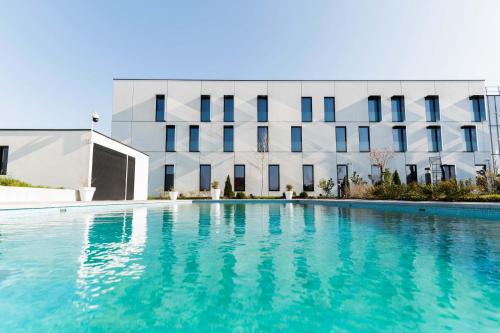Chanteloup-en-Brie Hotel | Hôtel Dali Val d'Europe