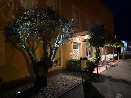 Bedarieux Hotel | Hôtel de l'Orb