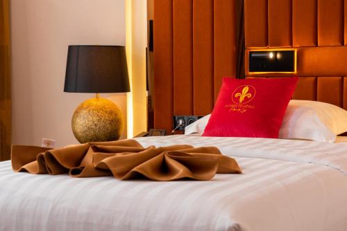 Point E Hotel | Hôtel Fleur de Lys Point E