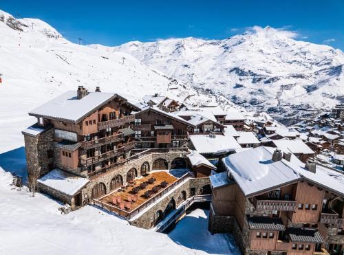Les Almes Hotel | Hôtel Les Suites du Montana by Les Etincelles