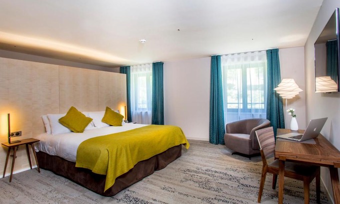 Chaudes-Aigues Hotel | Hôtel & Restaurant Sodade