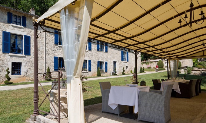 Saint-Maixent-l'Ecole Hotel | Hôtel Saint Martin - La Maison Younan