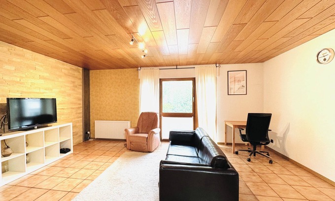 Sindelfingen Apartment | H&H Home-Quite and cozy apartment near Daimler & IKEA