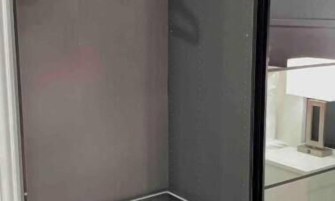 Houston Apartment | H&S Pleasure Suite with Jacuzzi 8 mi from IAH