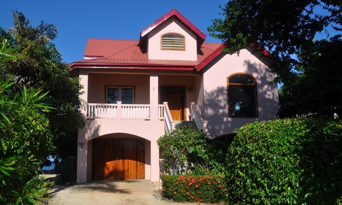 Hopkins House | Habaru House