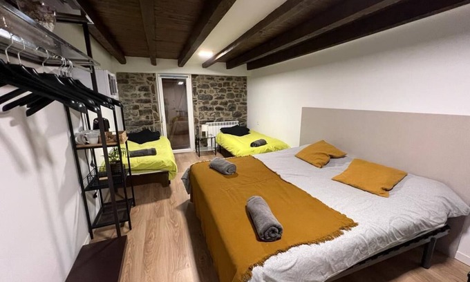 Biescas House | Habitacion Para 4 Personas Centro de Biescas