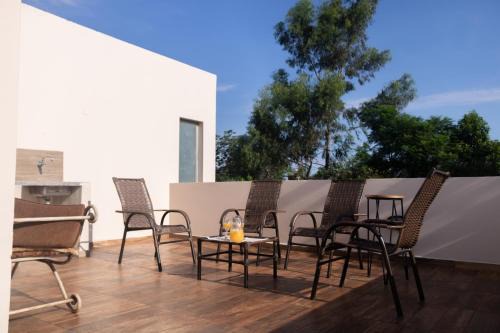 Encarnacion House | Habitaciones con amplia terraza a minutos del centro