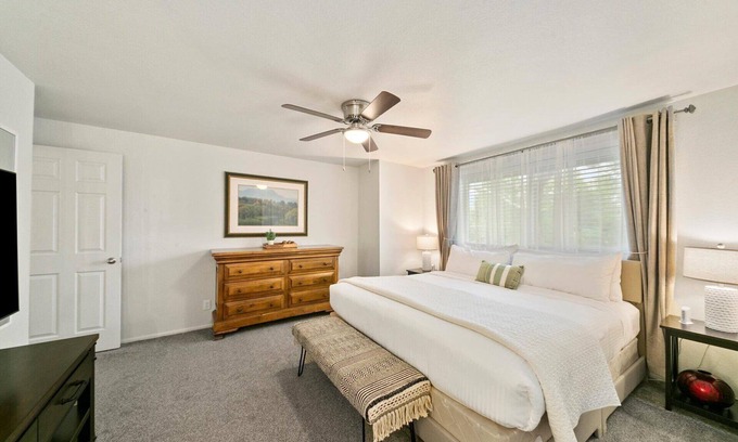 Depot Bench Condo | #HabitueHomes - Morris Hill Morrison