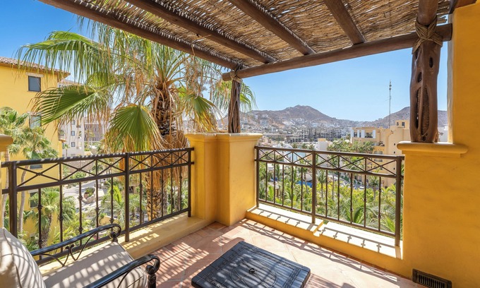 El Medano Ejidal Condo | Hacienda Beach Club beachfront 1 bedroom luxury condo!
