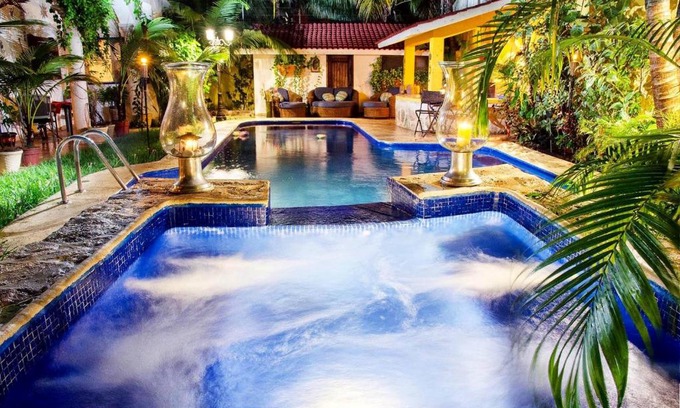 Colonia Maravilla Bed & Breakfast | Hacienda Boutique B&B and Spa Solo Adultos