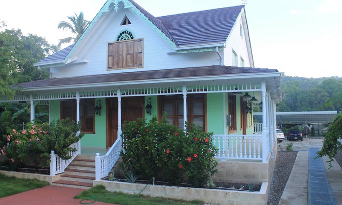 Imbert House | Hacienda Casa de la Cabima