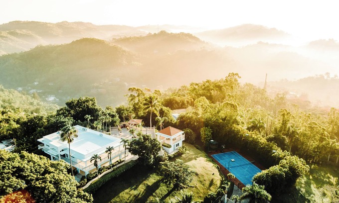 Cidra Villa | Hacienda Trinity! A family place where you can enjoy our facilities: take a look