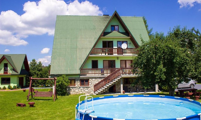 Czarna Gora House | Hacjenda - Apartamenty i Pokoje Gościnne